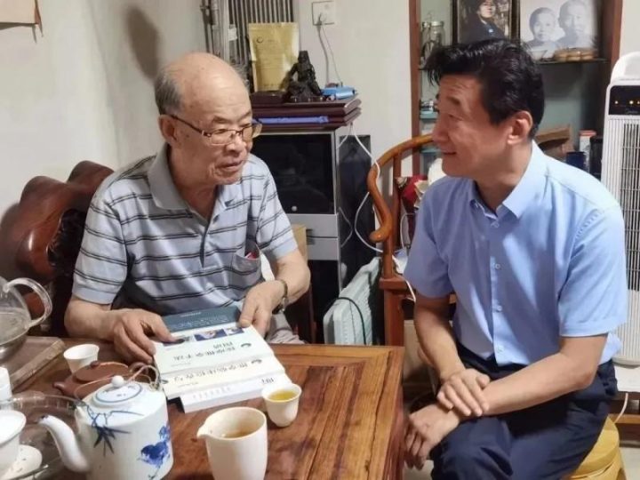于天源教授的肩周炎诊疗秘籍：从医路成长到特色疗法全解析插图4