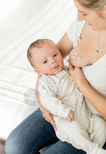 儿童失神性癫一般是怎么引起的？插图