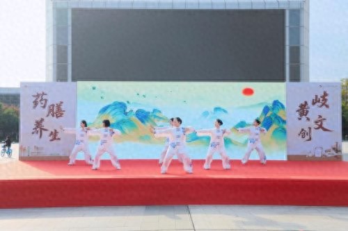 厦门市中医院中医药文化体验嘉年华热闹开启，“药膳 + 文创” 如何赋能健康厦门？