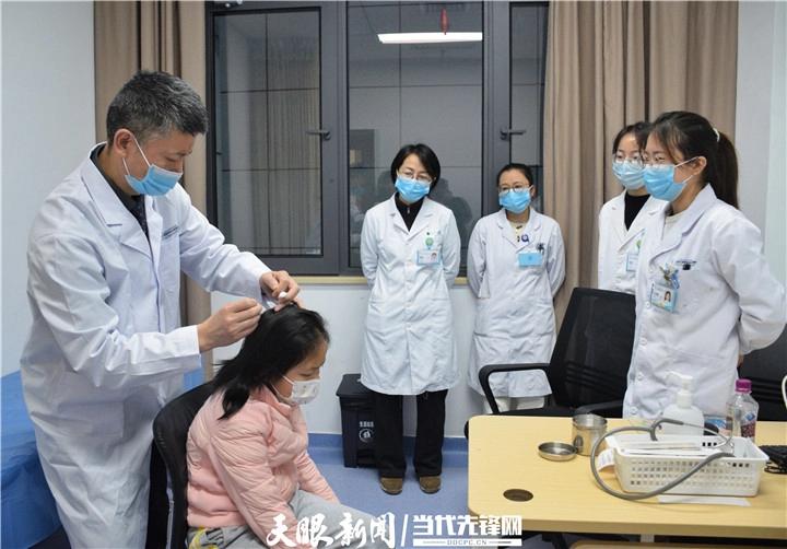 无痛飞针显奇效！孙克兴中医传承工作室落户贵州，守护西南患儿健康插图2